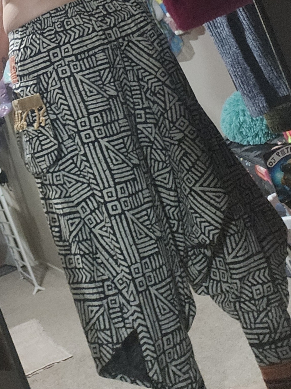 Women's Black and White Geometric Midi Skirt